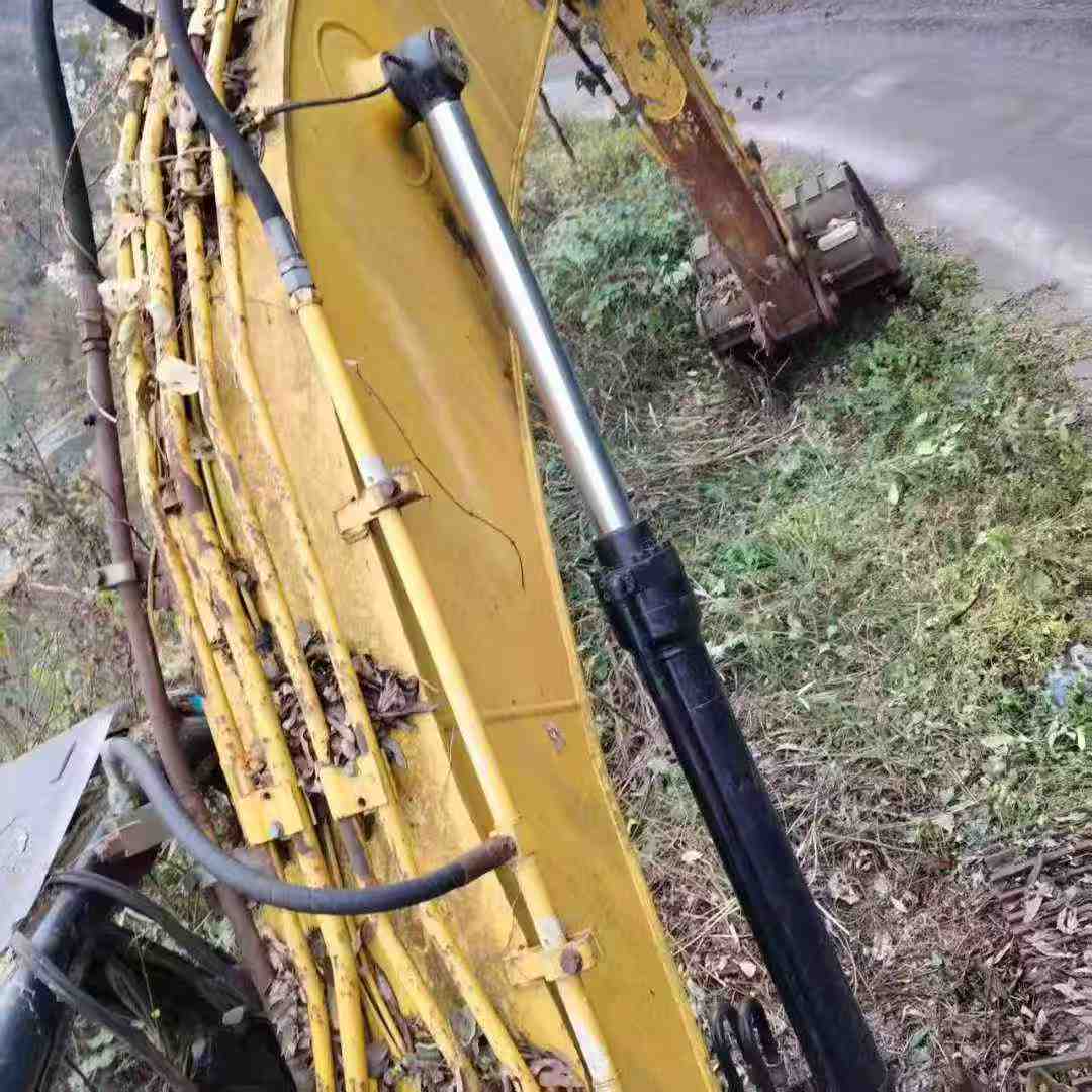 Used Caterpillar CT20 Excavator 2016 Model / 2