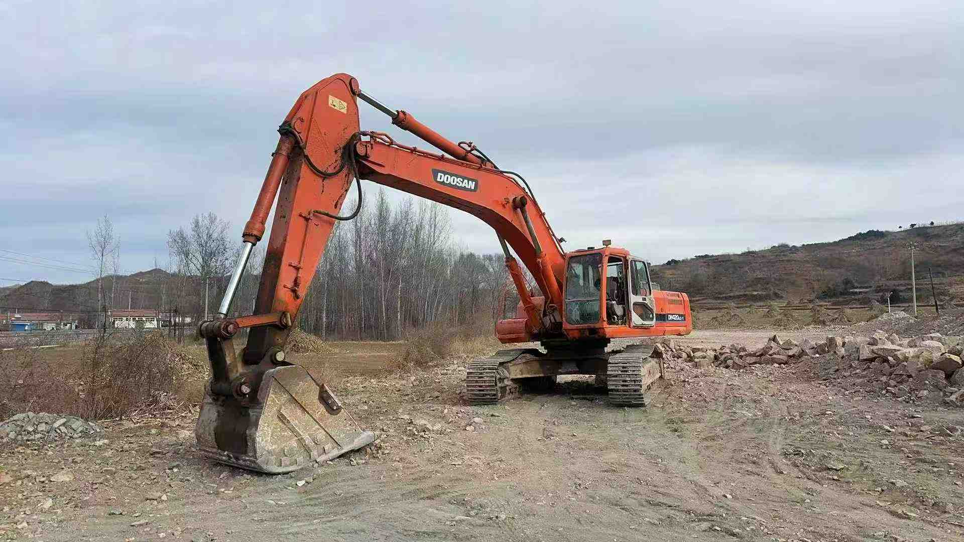 Used Doosan DL420 Excavator 2016 Model / 4