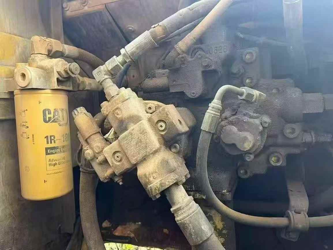 Used Caterpillar CT16 Excavator 2013 Model / 3