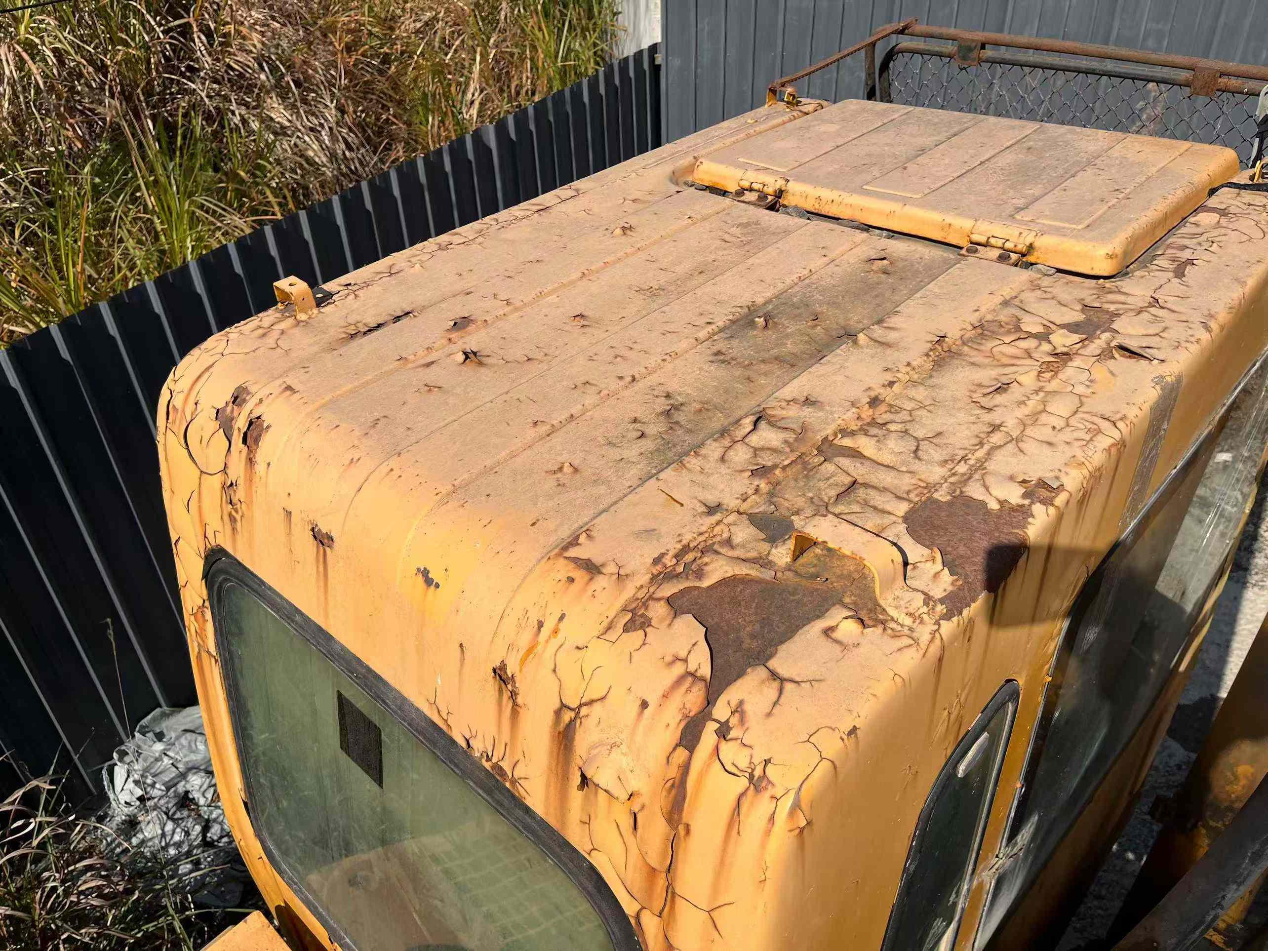 Used Hyundai R305LC-7 Excavator 2016 Model / 7