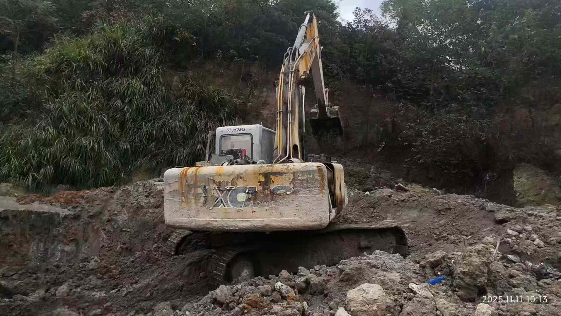 Used XCMG XE215 Excavator 2016 Model / 2