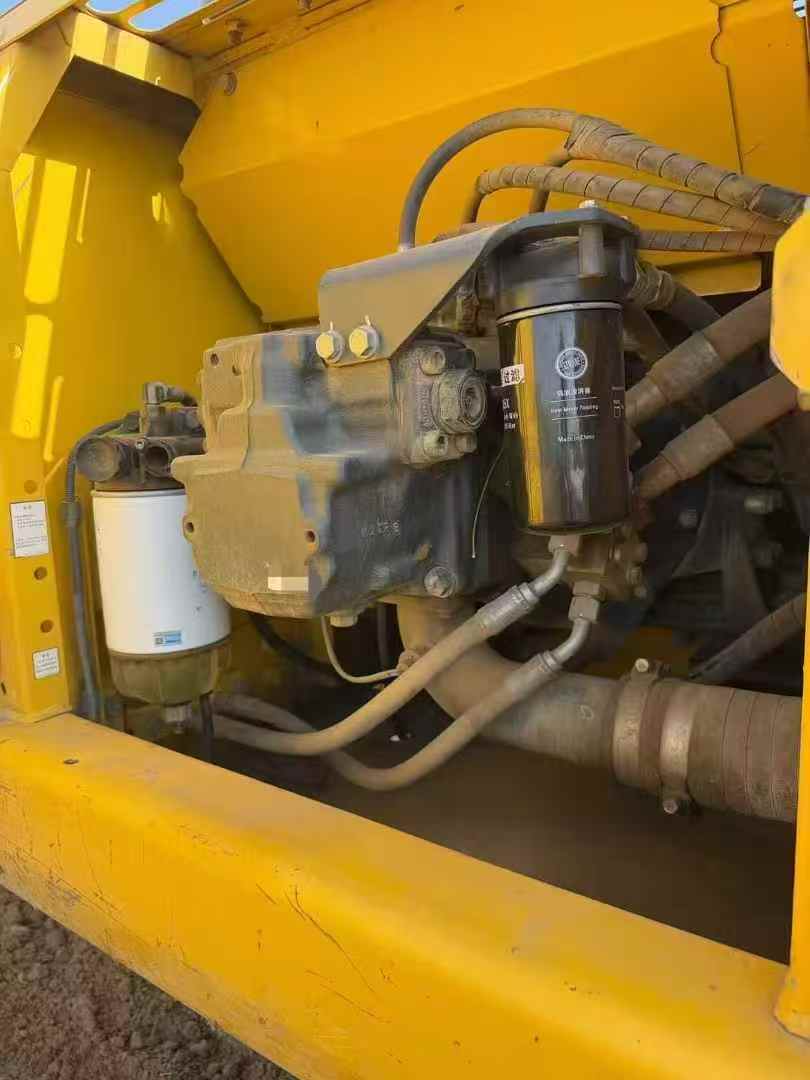Used Komatsu PC200-8 Excavator 2017 Model / 8