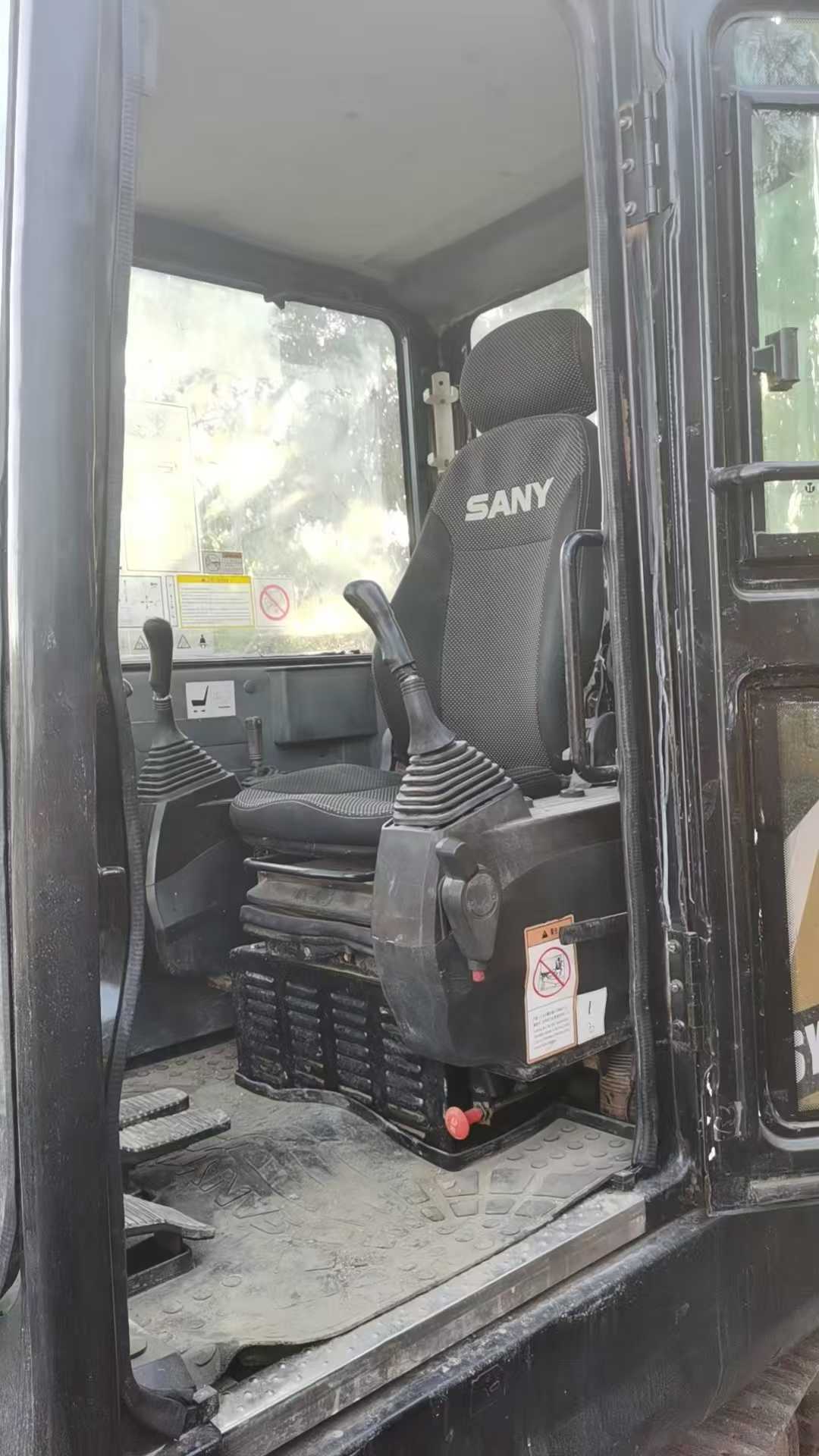 Used Sany SY55 Excavator 2018 Model / 3