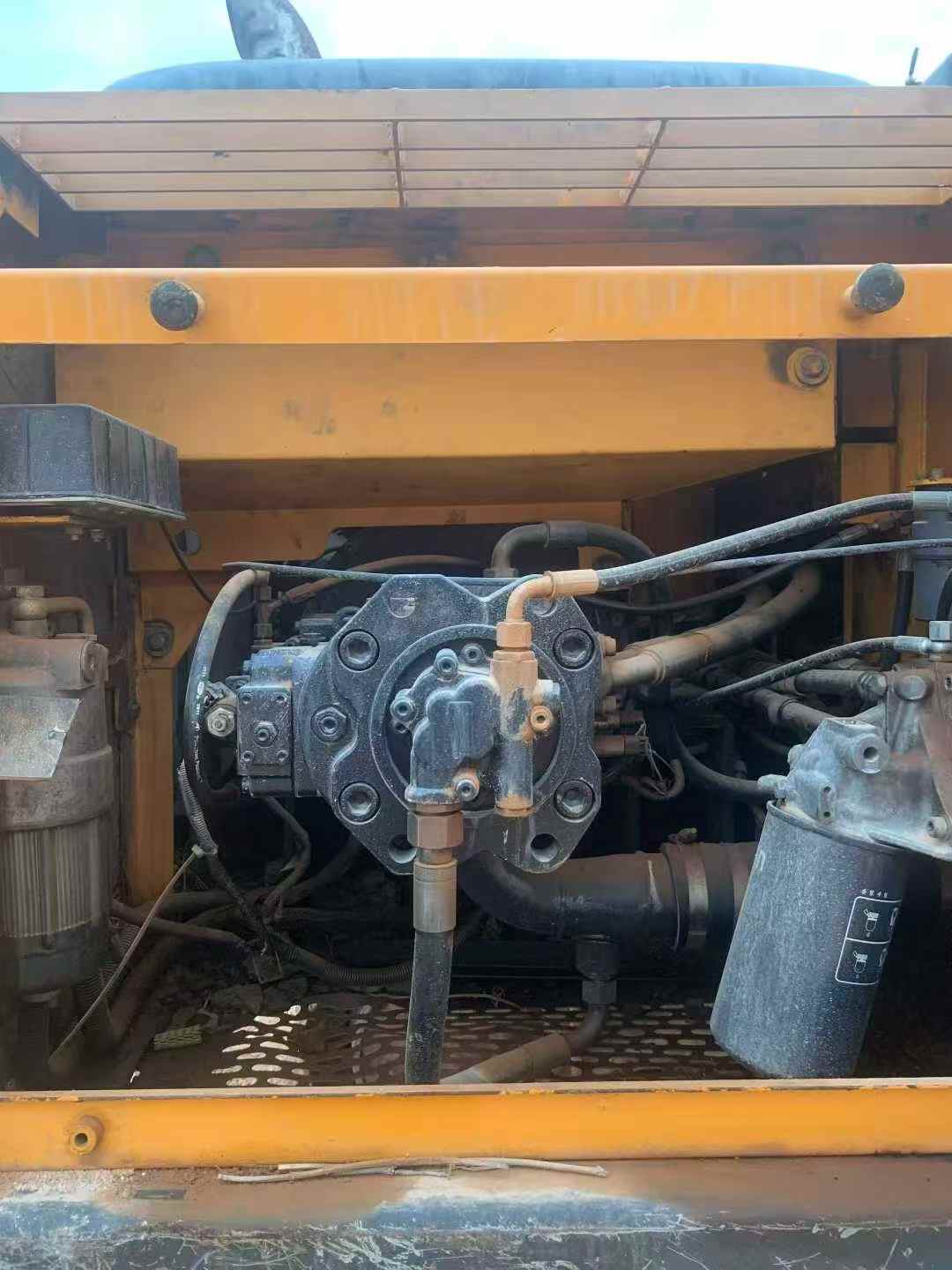 Used Sany SY215C-9 Excavator 2013 Model / 4