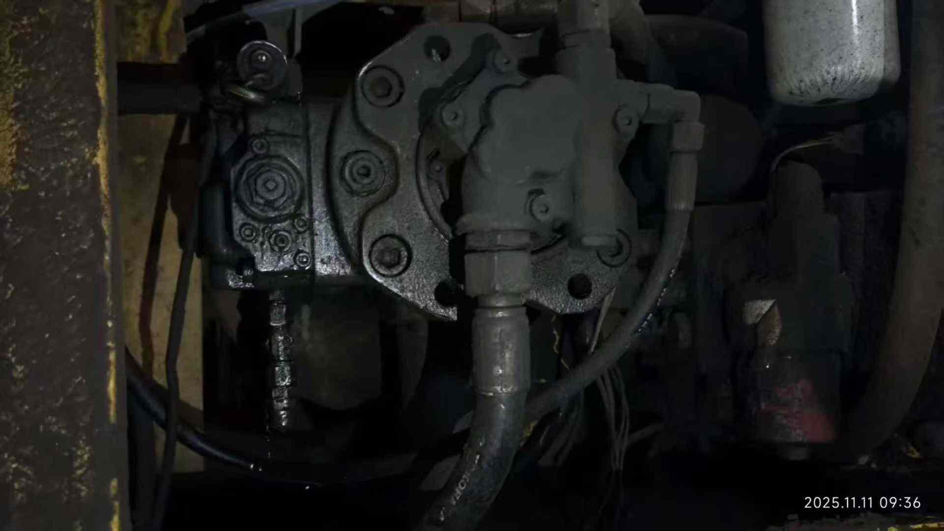 Used XCMG XE150D Excavator 2016 Model / 6