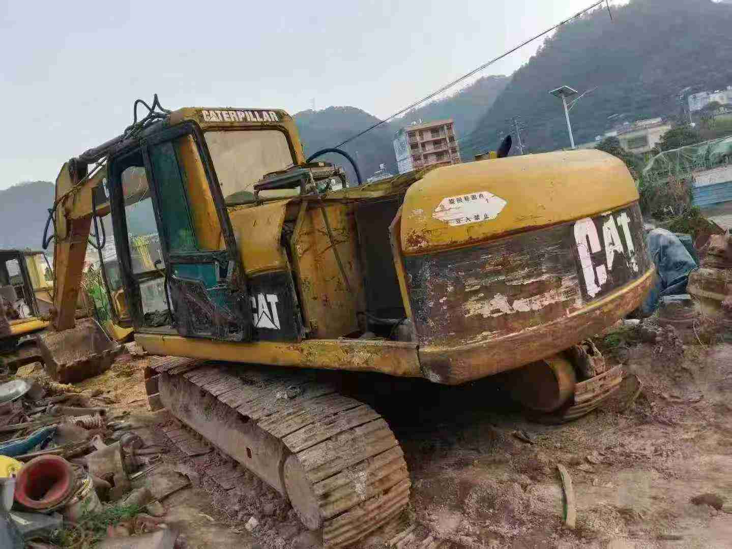 Used Caterpillar CT20 Excavator 2016 Model / 4