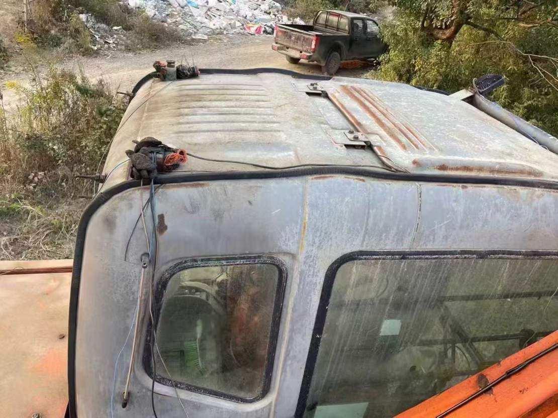 Used Hitachi ZX230-6 Excavator 2016 Model / 7