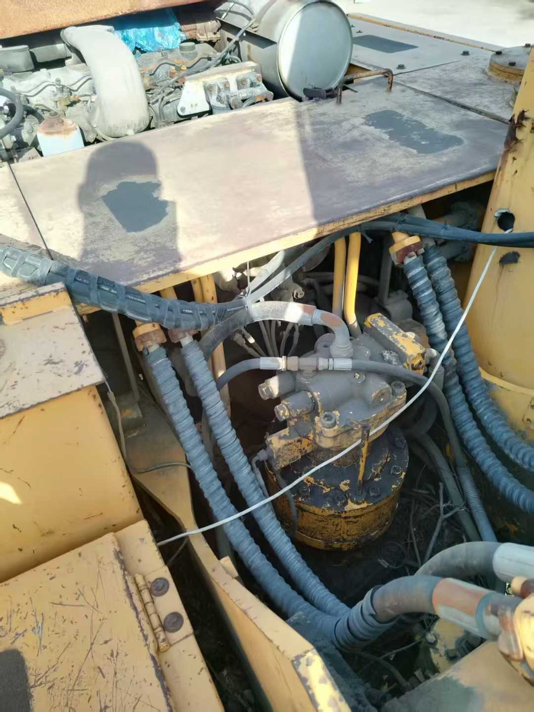 Used Hyundai R210-5D Excavator 2016 Model / 5