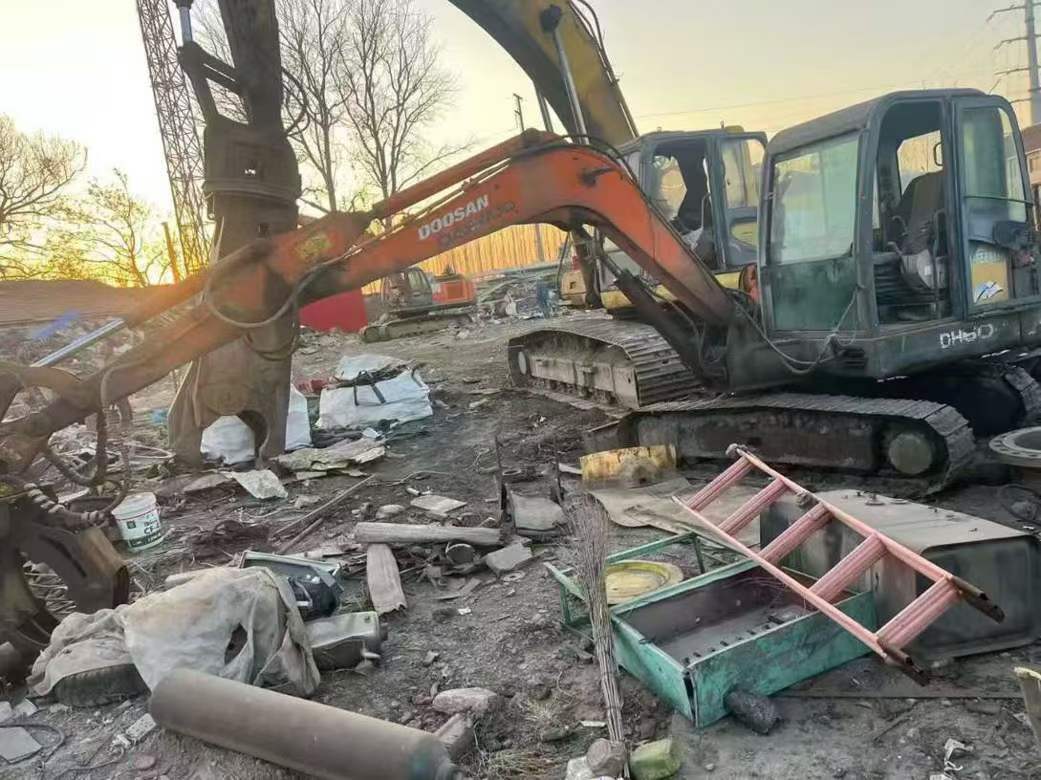 Used Doosan DX60 Excavator 2016 Model / 6