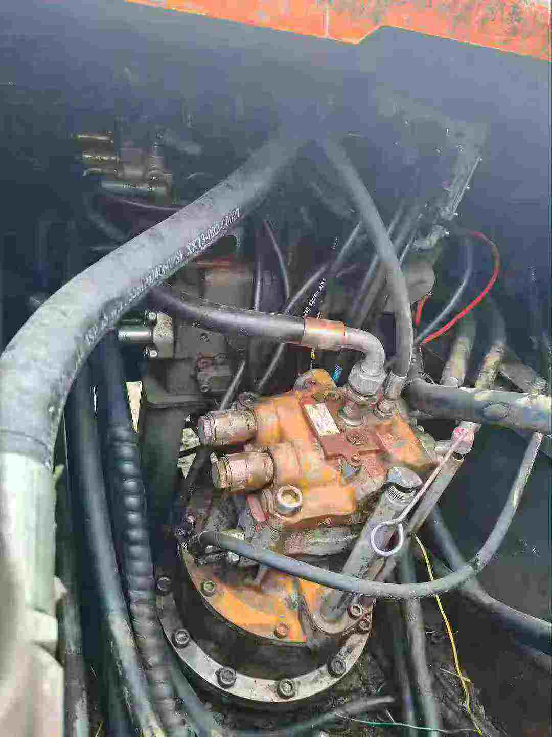 Used Hitachi EX210-5 Excavator 2016 Model / 3