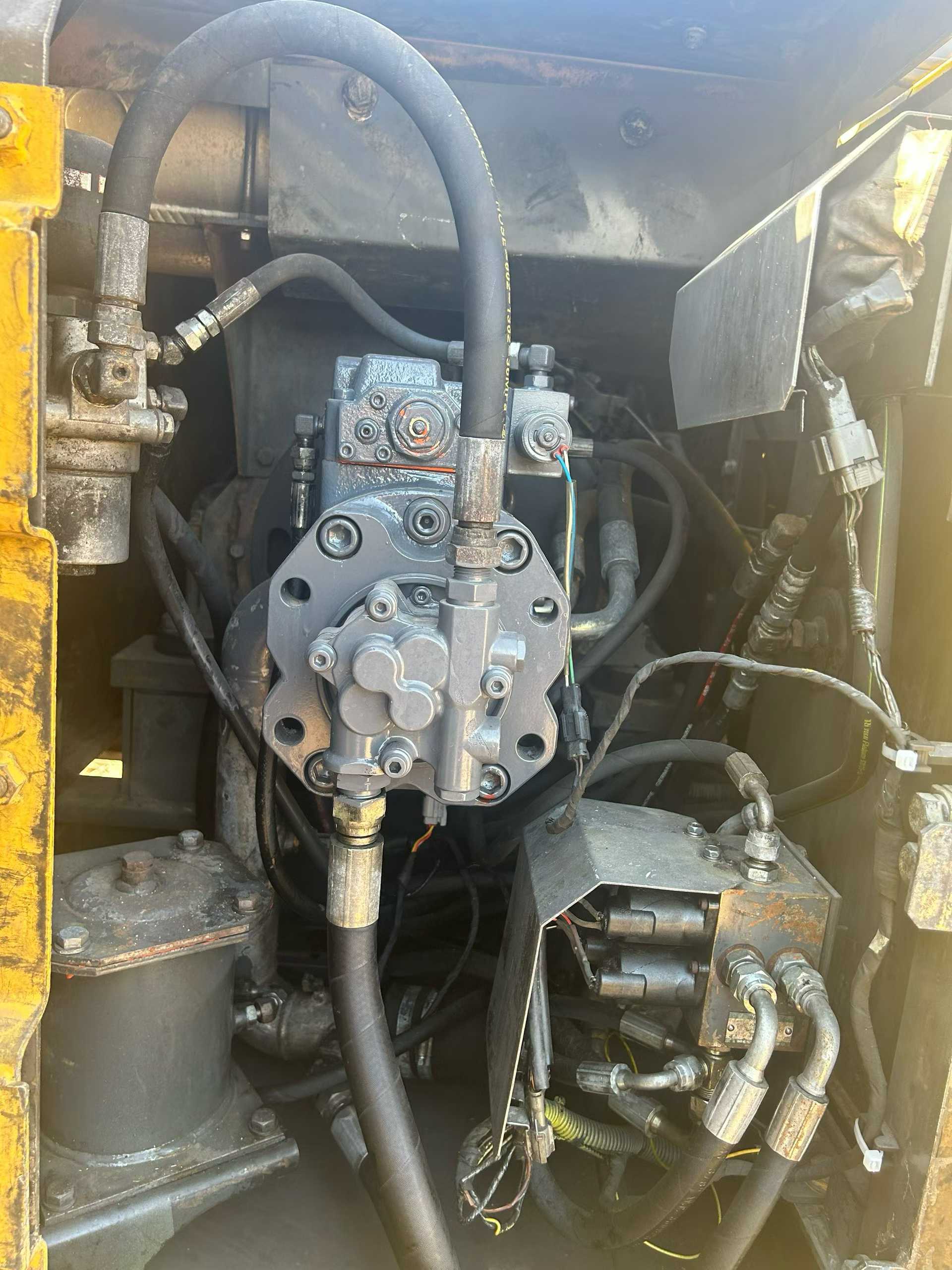 Used Sumitomo SH120 Excavator 2016 Model / 4