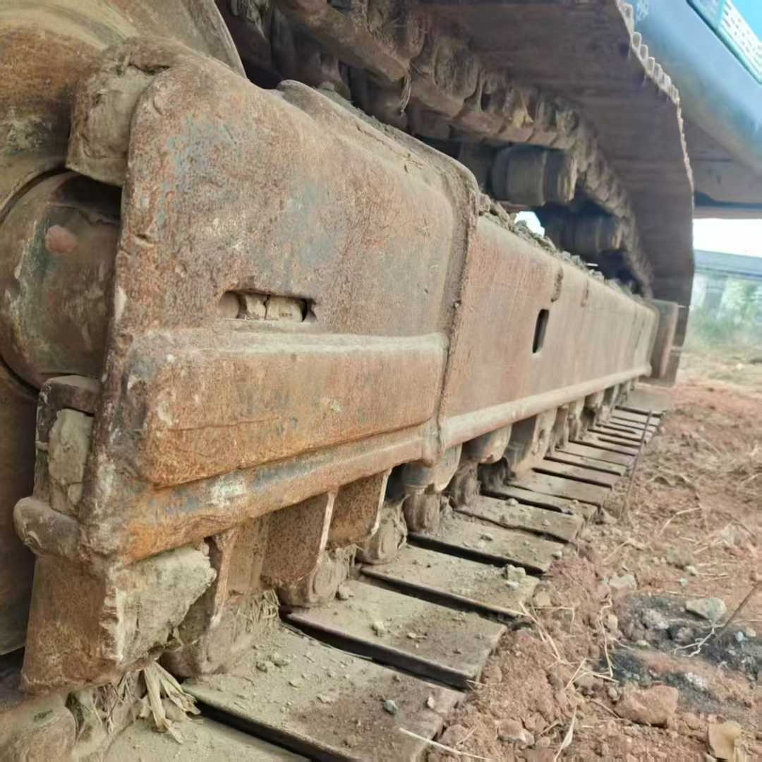 Used Kobelco SK210 Excavator 2016 Model / 3