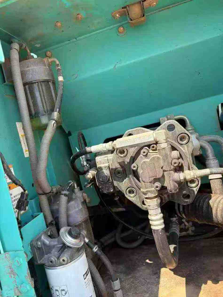 Used Kobelco SK210 Excavator 2016 Model / 2