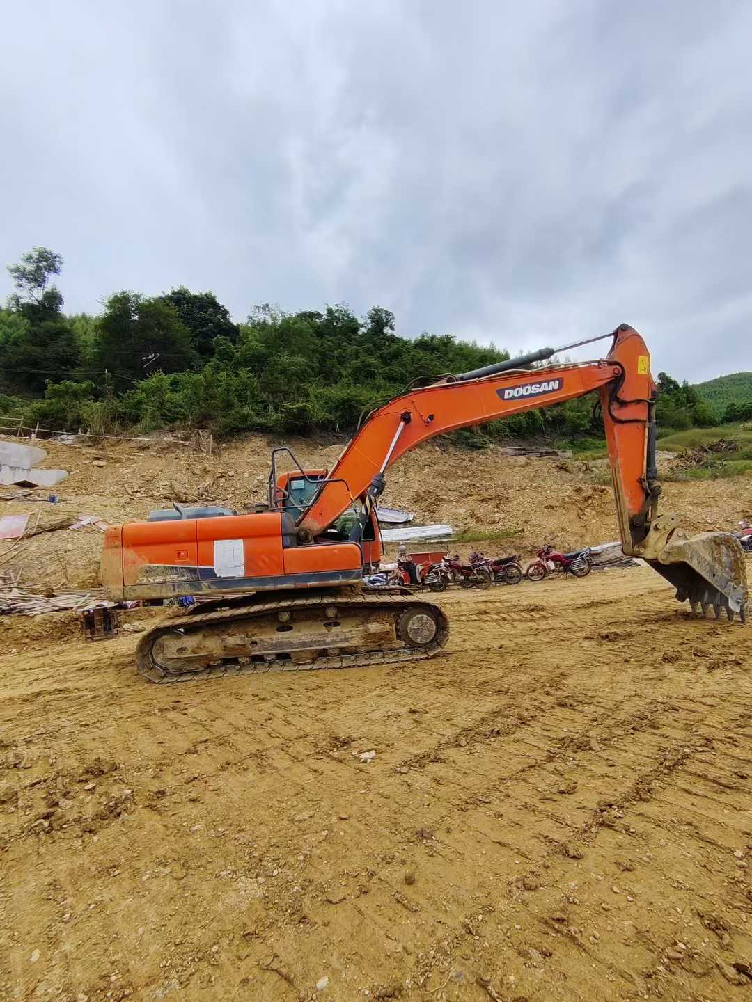 Used Doosan DX15 Excavator 2018 Model / 3