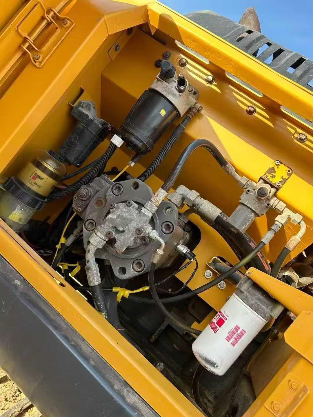 Used XCMG LW200 Excavator 2019 Model / 7