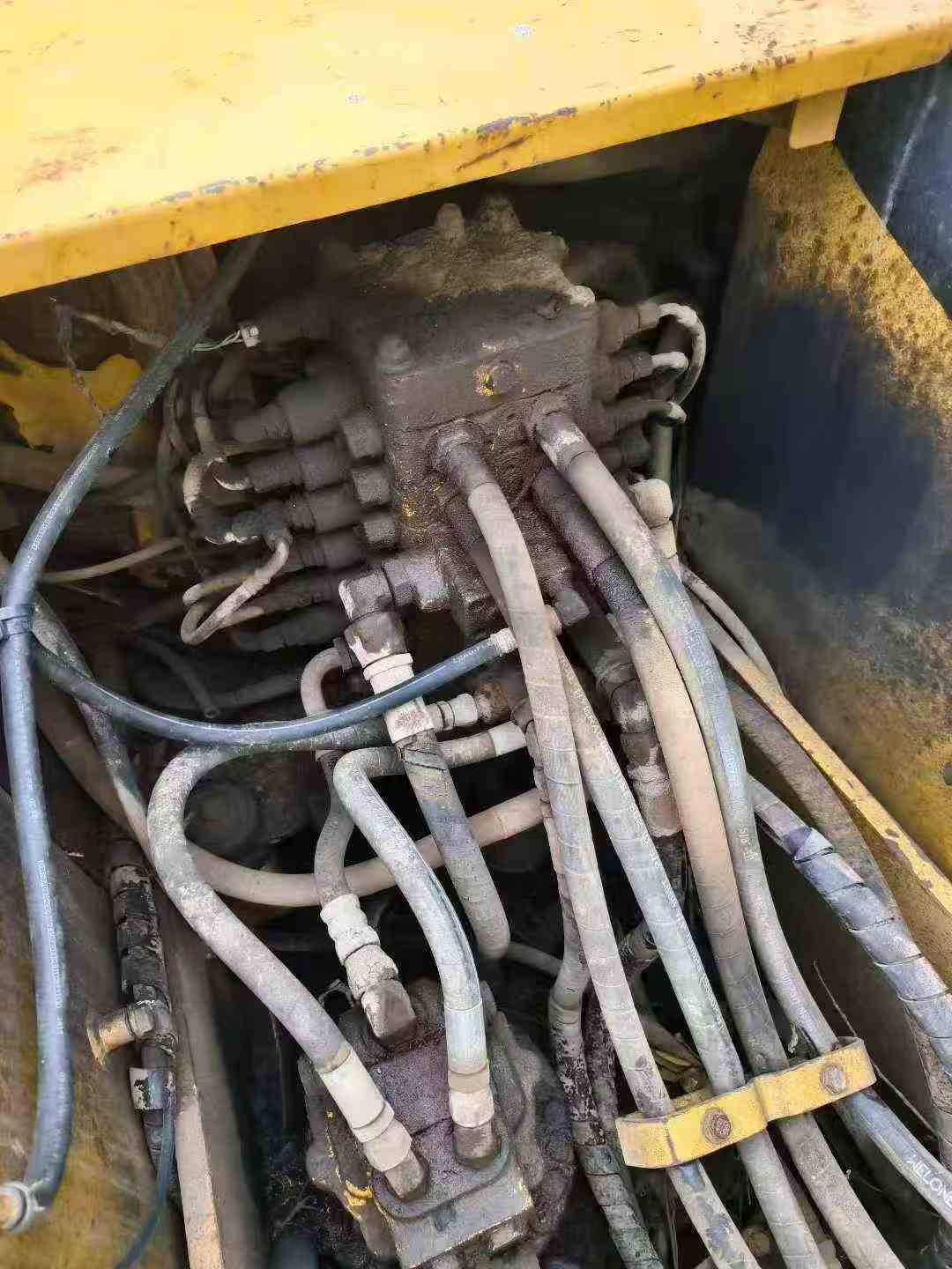 Used Komatsu PC110-7 Excavator 2011 Model / 4