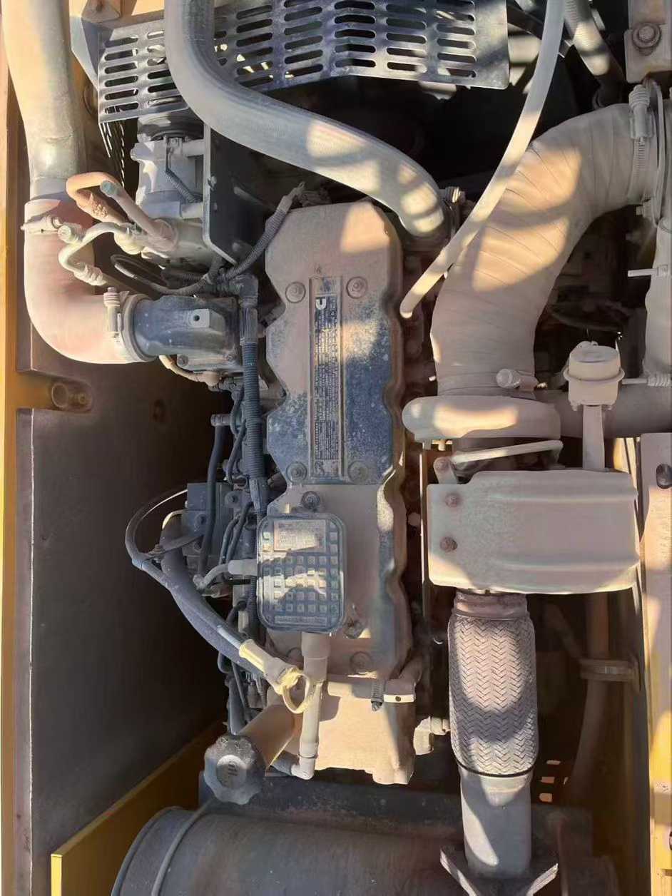 Used XCMG LW200 Excavator 2020 Model / 7