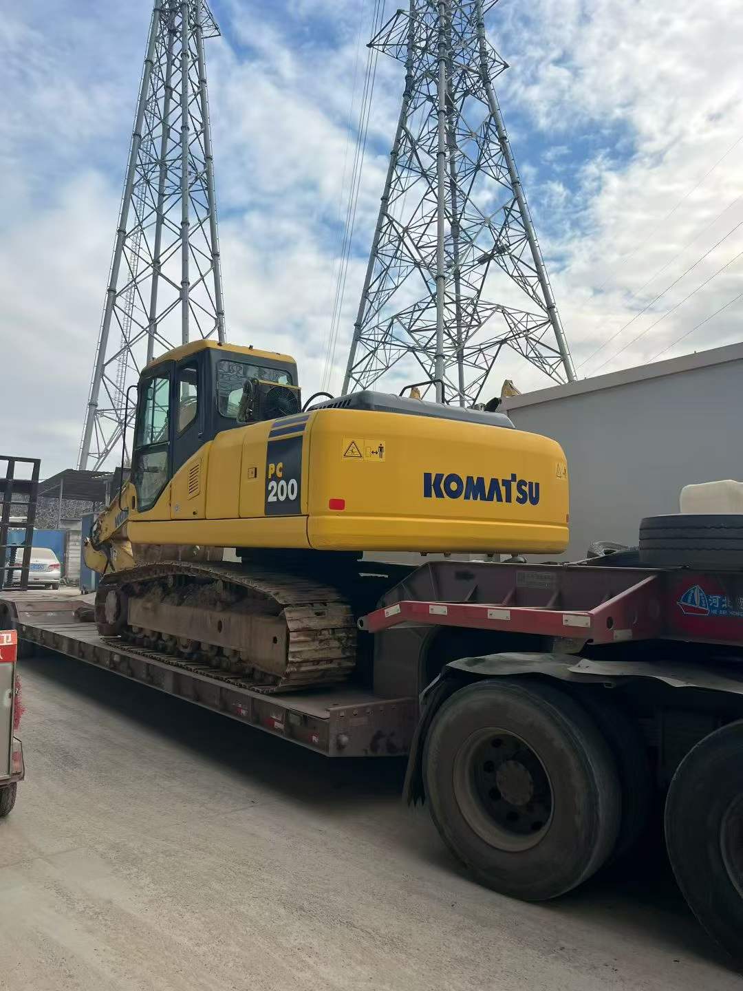 Used Komatsu PW200-7 Excavator 2016 Model / 3