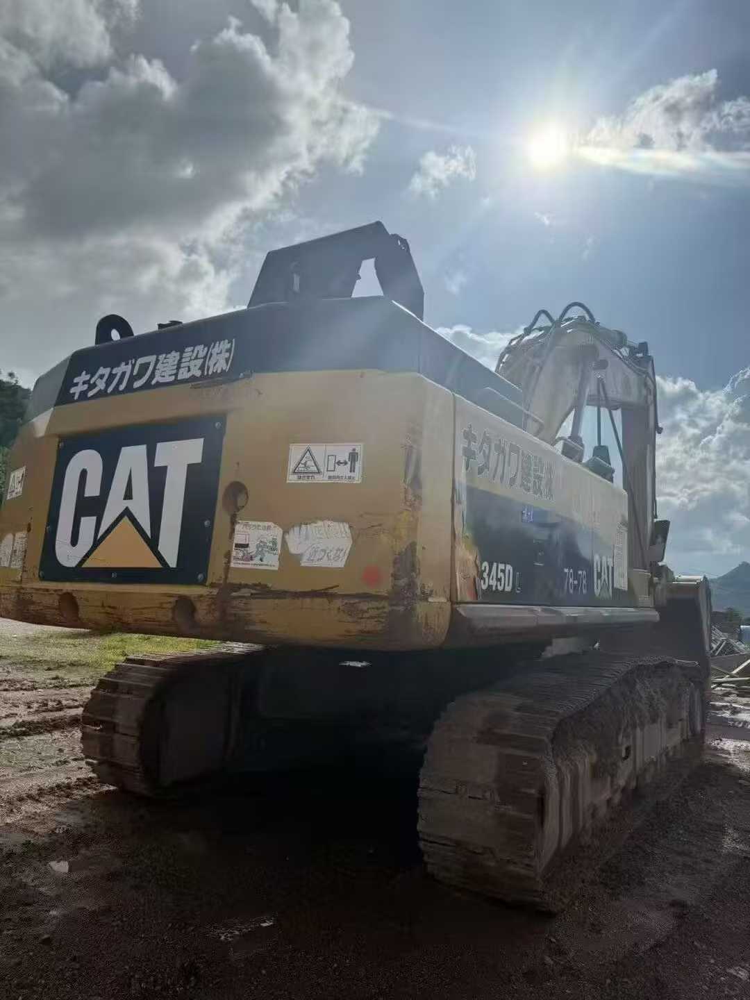 Used Caterpillar 345DL Excavator 2016 Model / 9