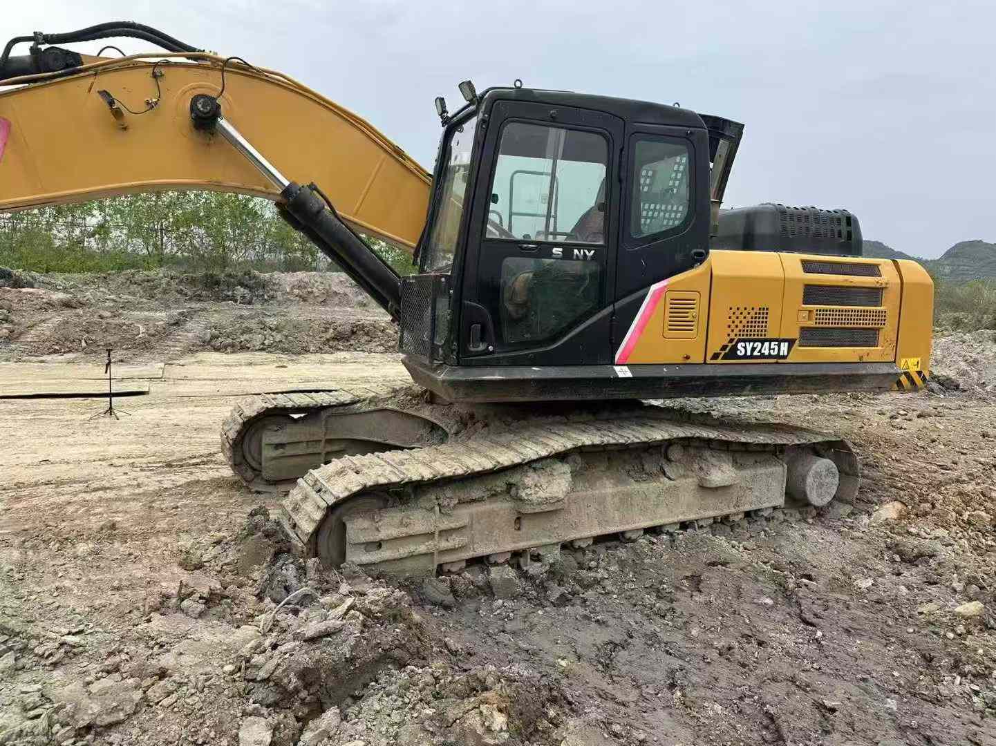 Used Sany SY245H Excavator 2020 Model / 6
