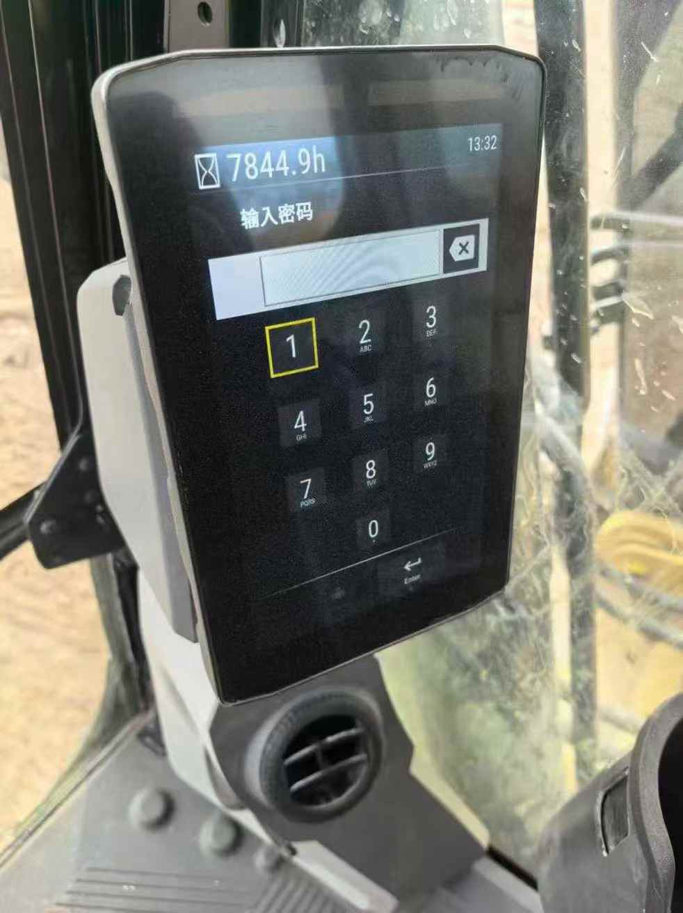 Used Caterpillar 330L Excavator 2020 Model / 9