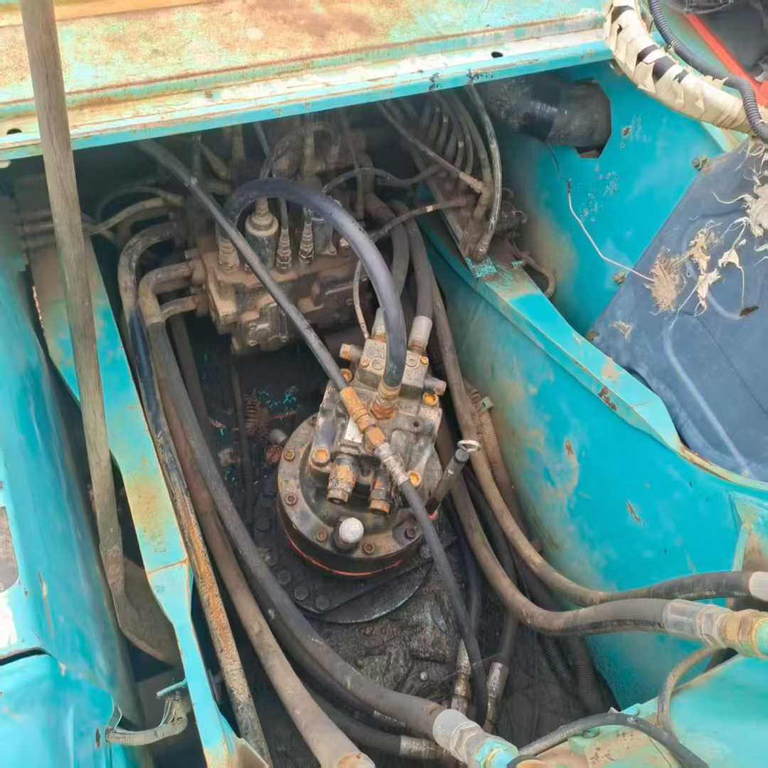 Used Kobelco SK210 Excavator 2016 Model / 8