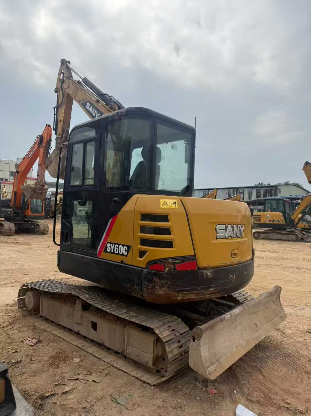 Used Sany SY60 Excavator 2019 Model / 3