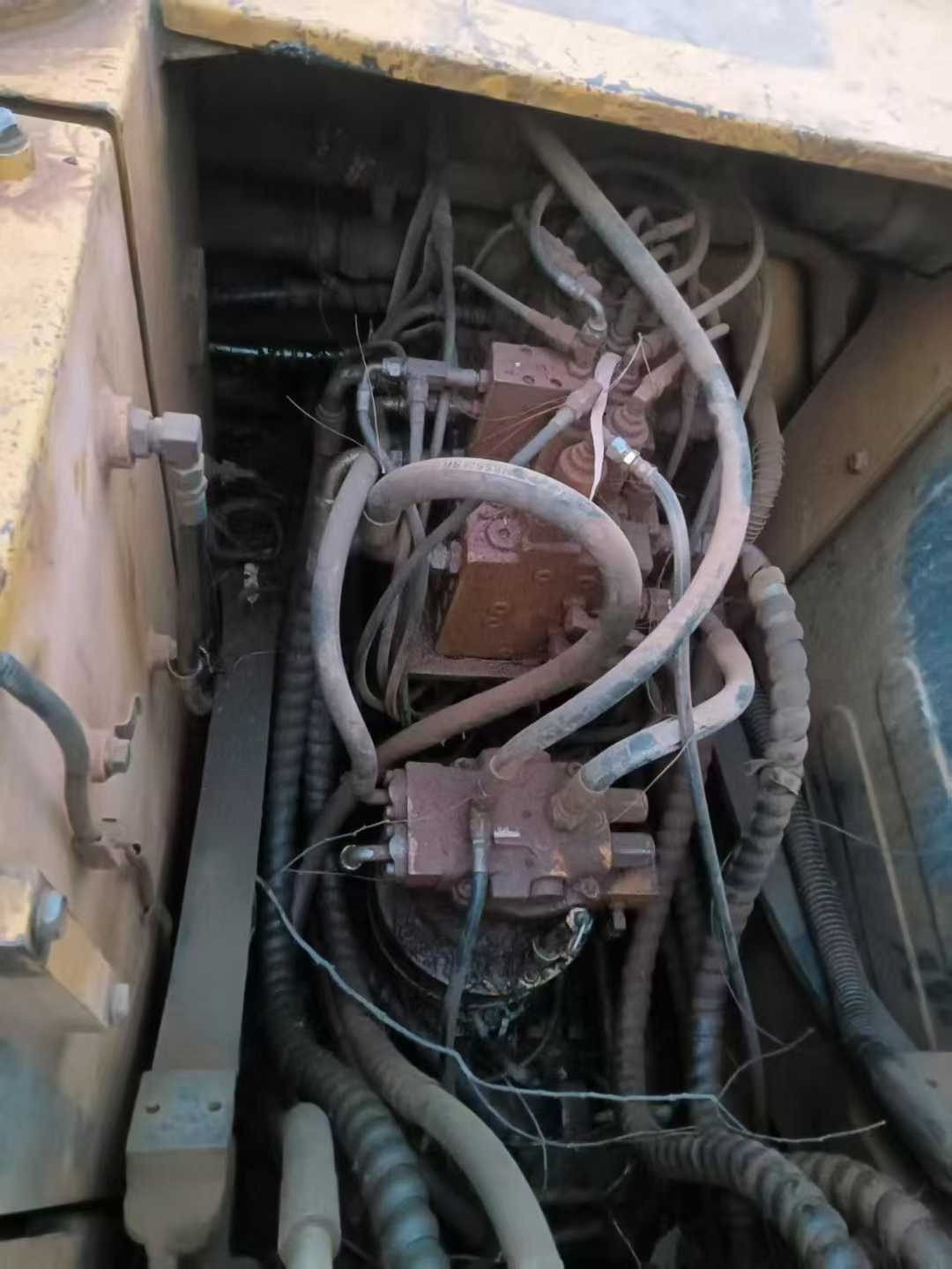 Used Hyundai R110-7 Excavator 2016 Model / 4