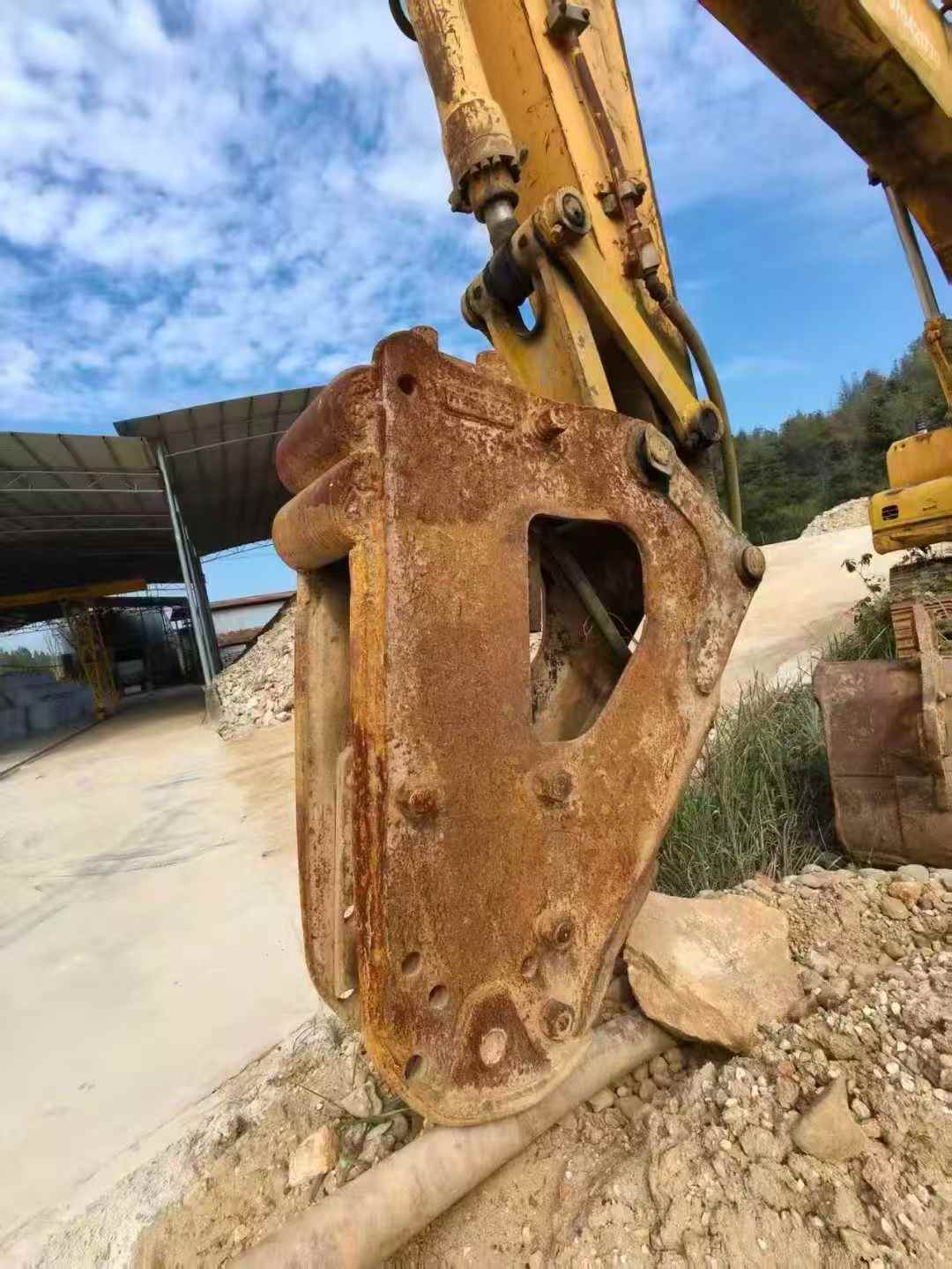 Used Hyundai R215-7 Excavator 2016 Model / 3