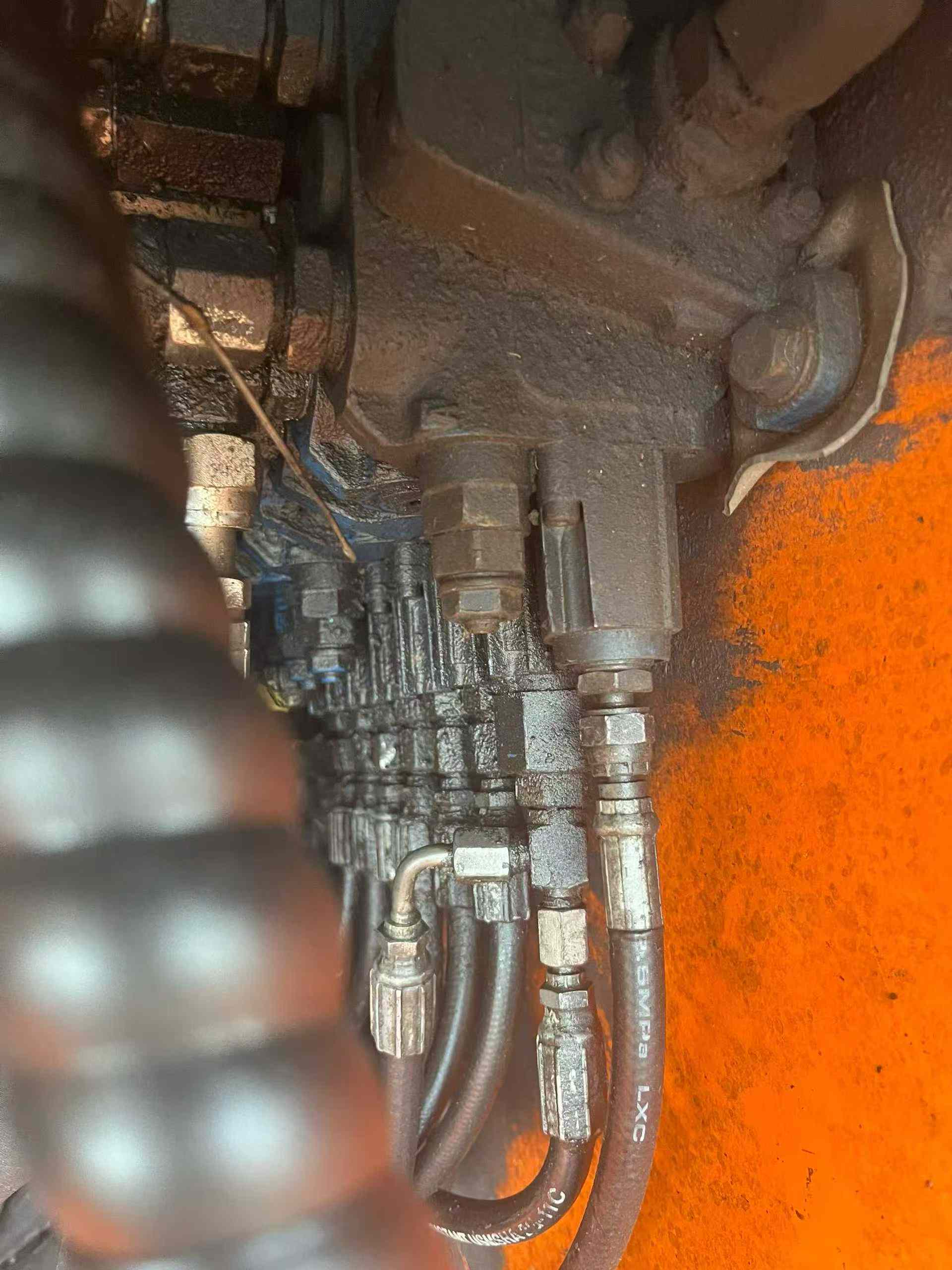 Used Doosan DH70 Excavator 2016 Model / 8