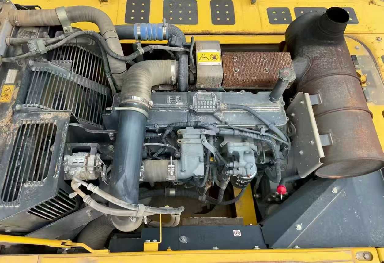 Used Komatsu PC60-8 Excavator 2016 Model / 4