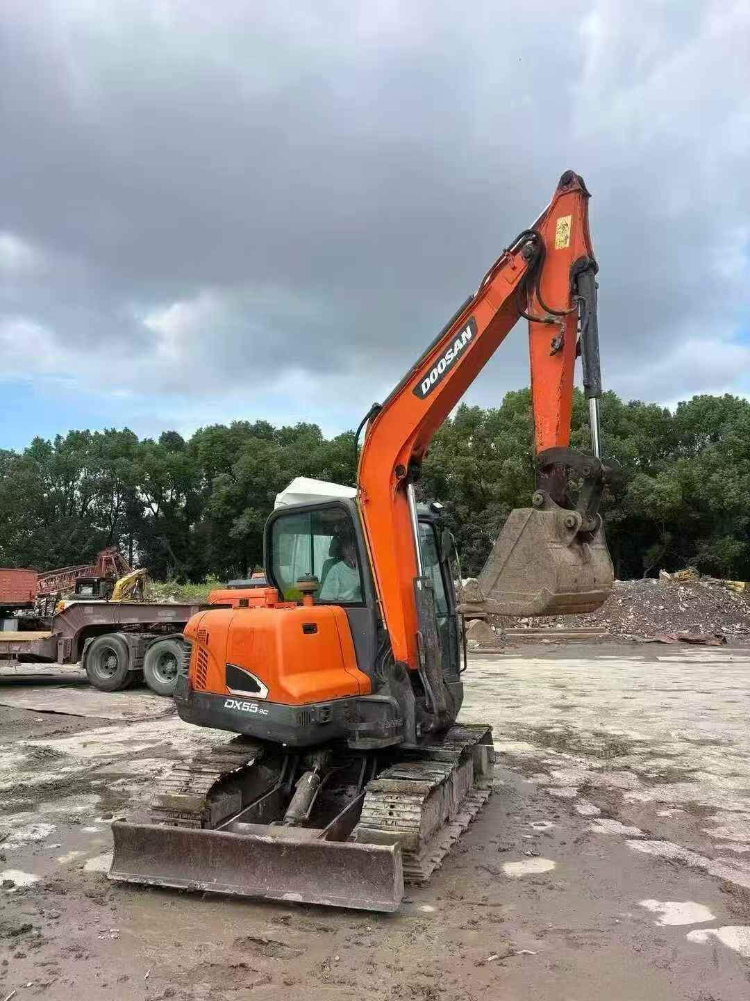 Used Doosan DX55W Excavator 2018 Model / 4