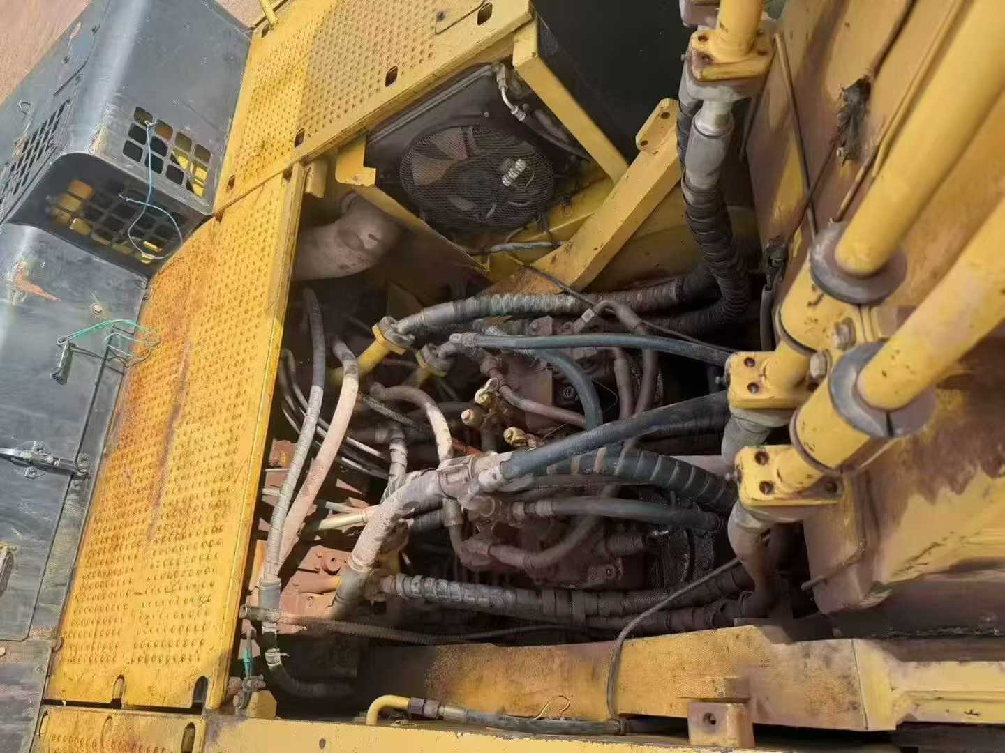 Used Caterpillar 345DL Excavator 2016 Model / 5