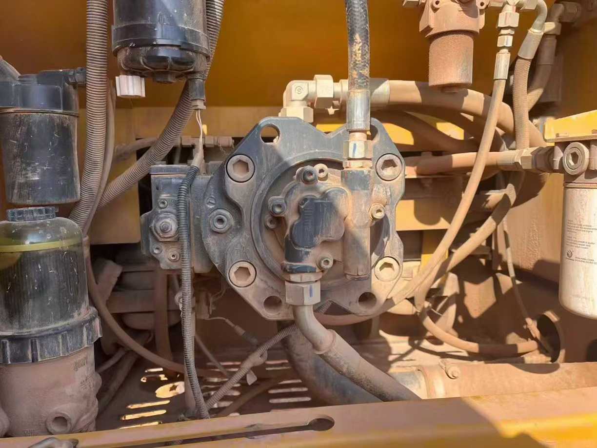 Used XCMG LW200 Excavator 2020 Model / 5