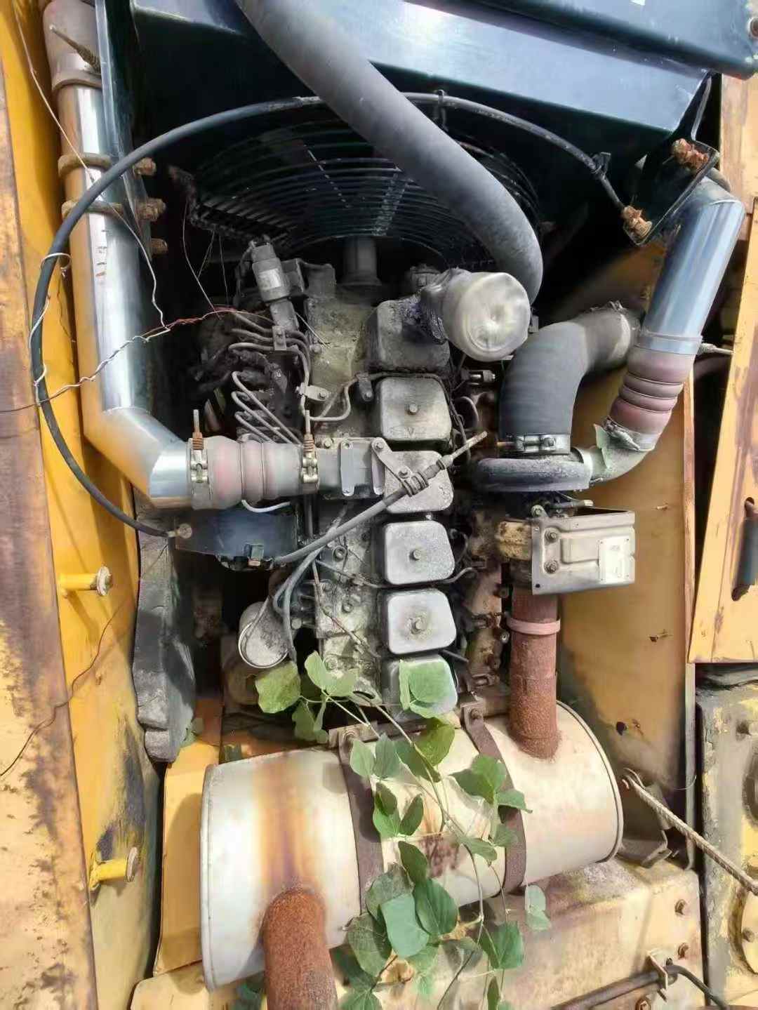 Used Hyundai R215-7 Excavator 2016 Model / 4