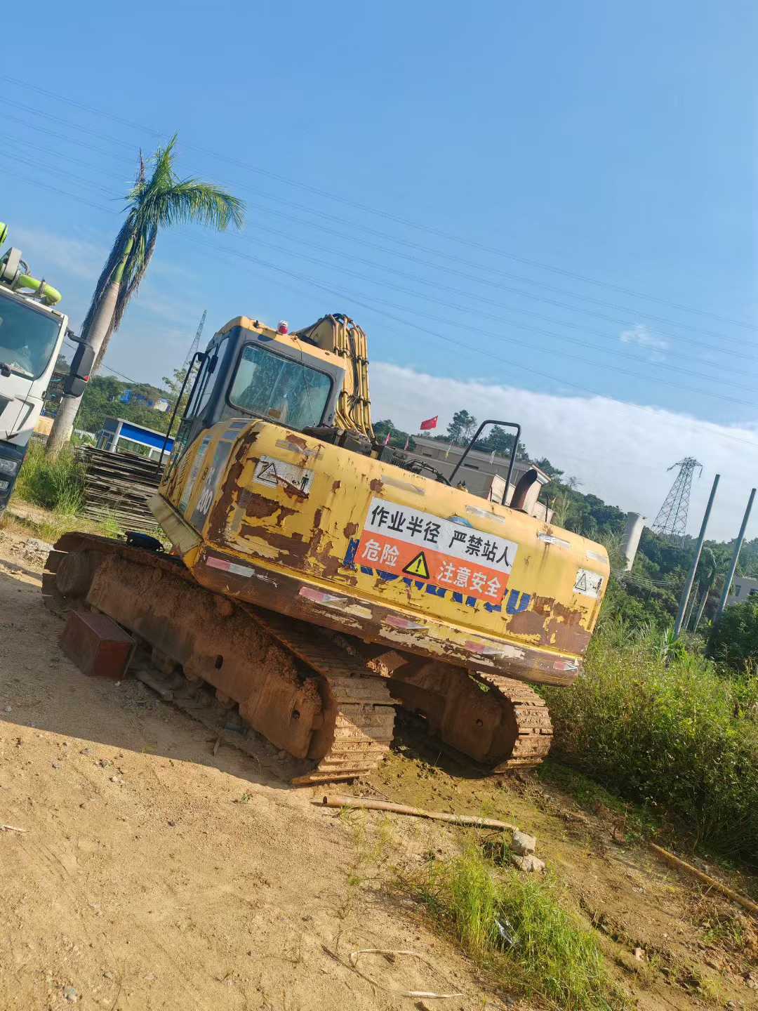 Used Komatsu PW200-7 Excavator 2016 Model / 2