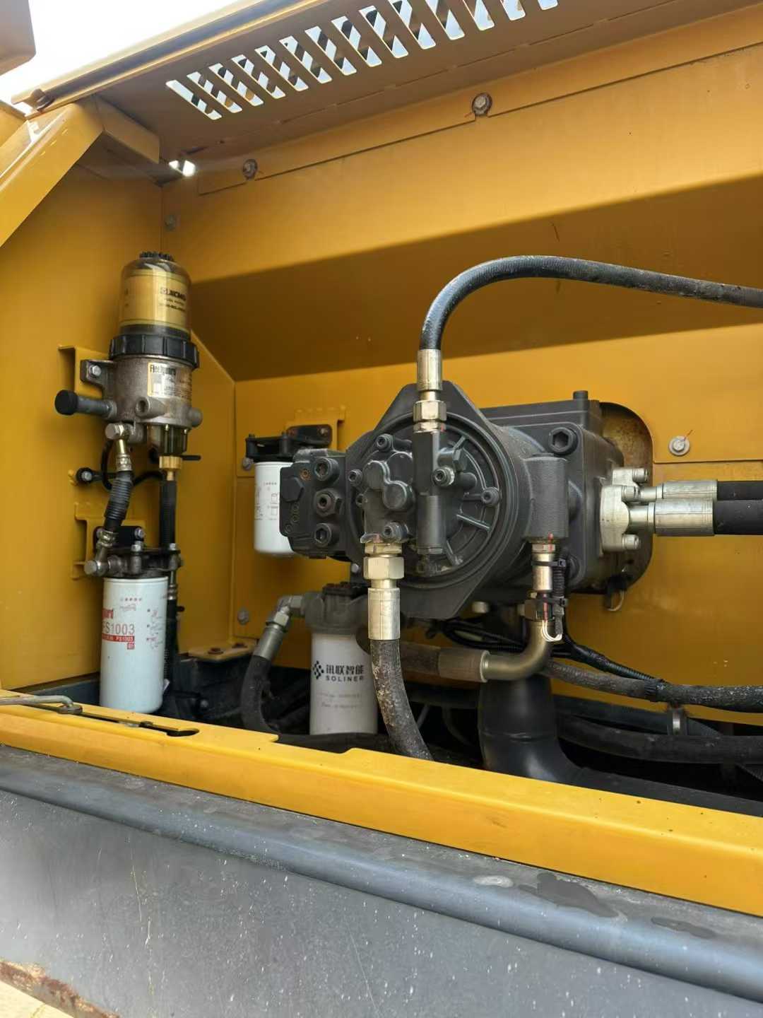 Used XCMG XE80 Excavator 2016 Model / 4