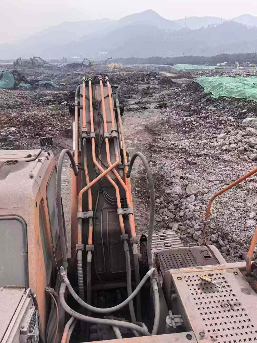 Used Doosan DL300 Excavator 2013 Model / 9