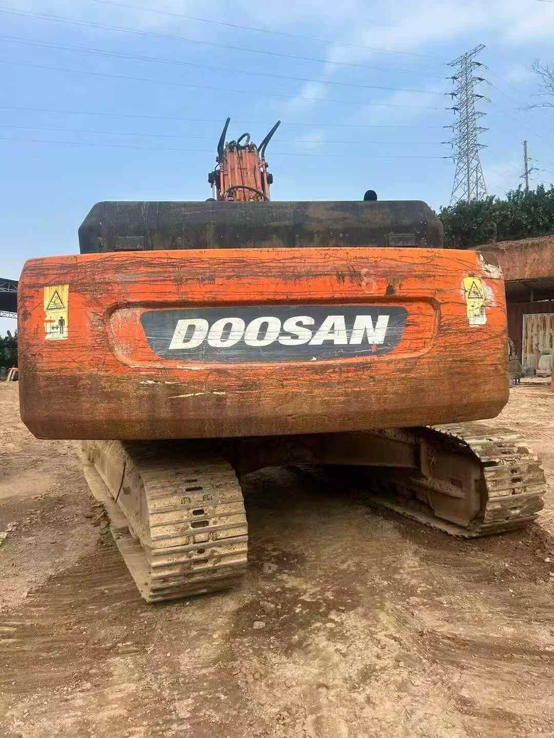 Used Doosan DL300 Excavator 2016 Model / 3