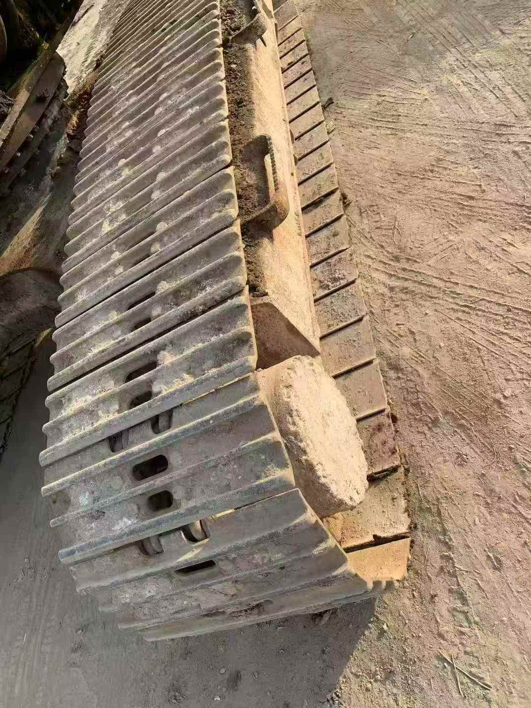 Used Komatsu PC200-8 Excavator 2016 Model / 7