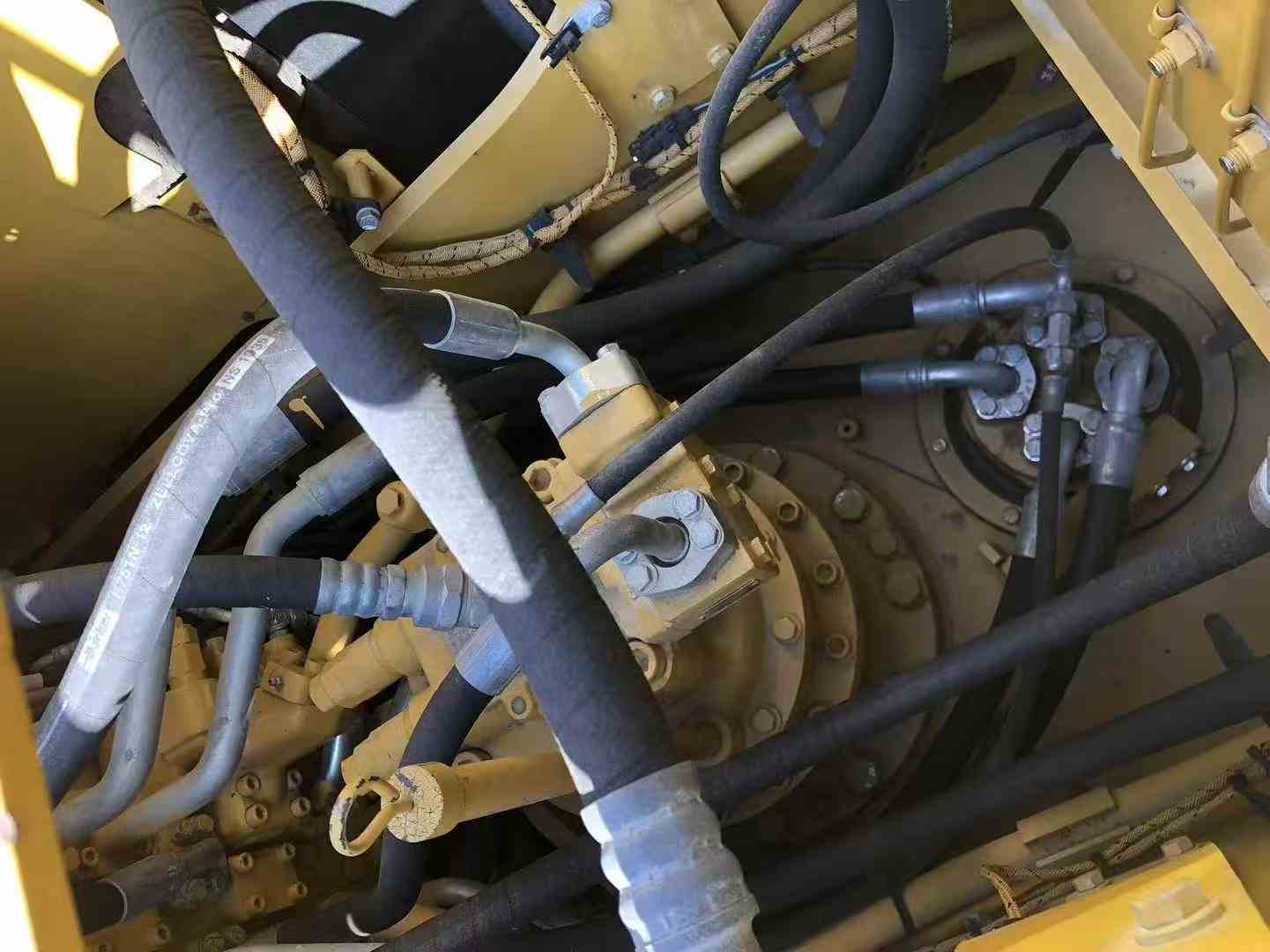 Used Caterpillar 320E Excavator 2016 Model / 9