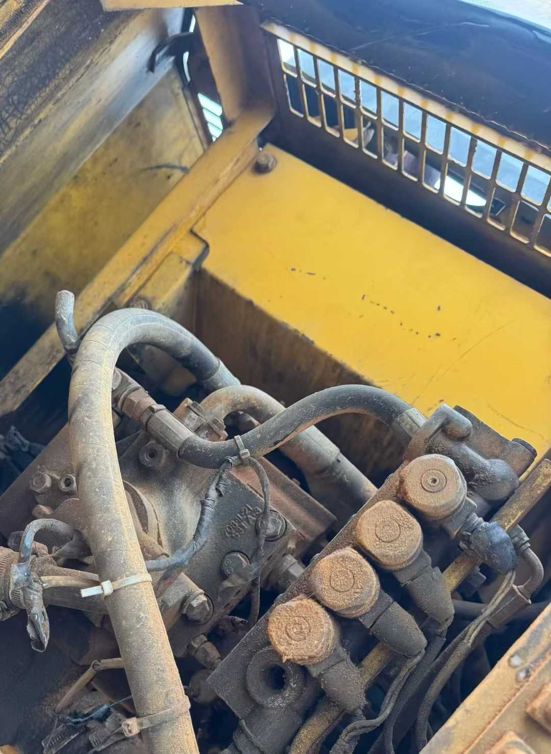 Used Komatsu PC120-6E Excavator 2016 Model / 6