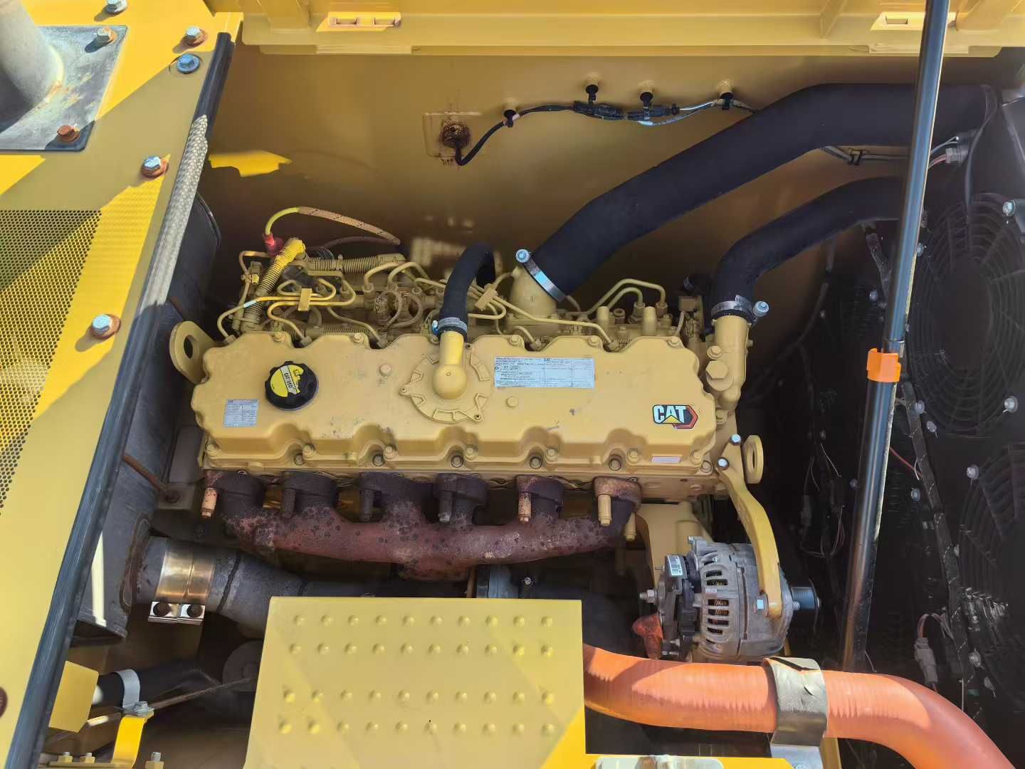 Used Caterpillar 330L Excavator 2021 Model / 3