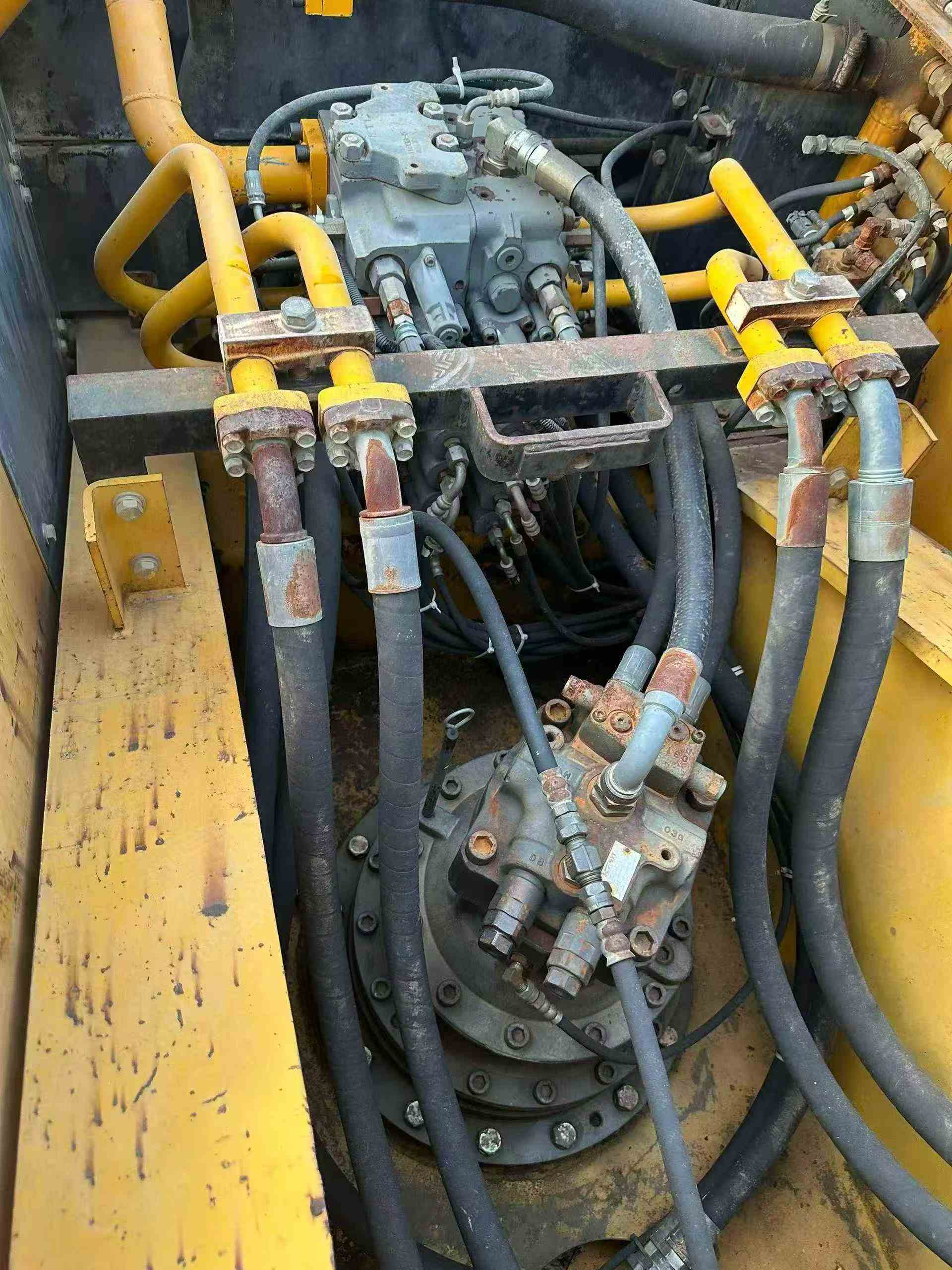 Used Kato HD1430R Excavator 2016 Model / 2