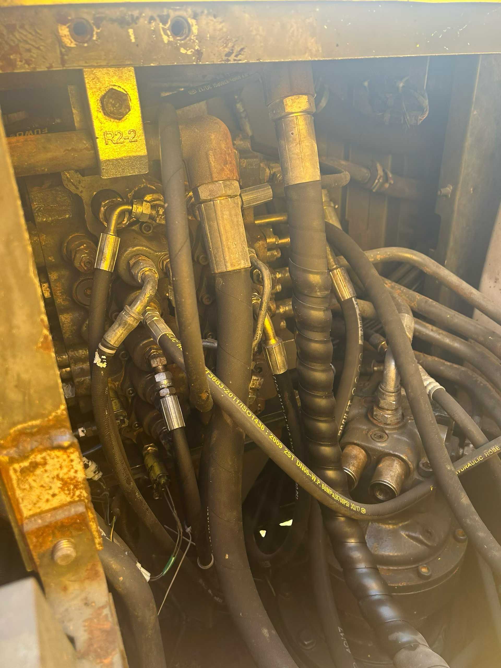 Used Sumitomo SH120 Excavator 2016 Model / 6