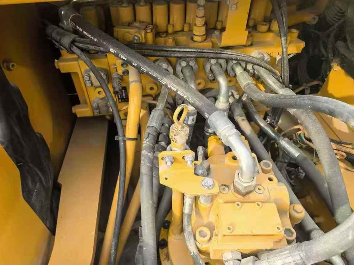 Used Caterpillar 330L Excavator 2020 Model / 5