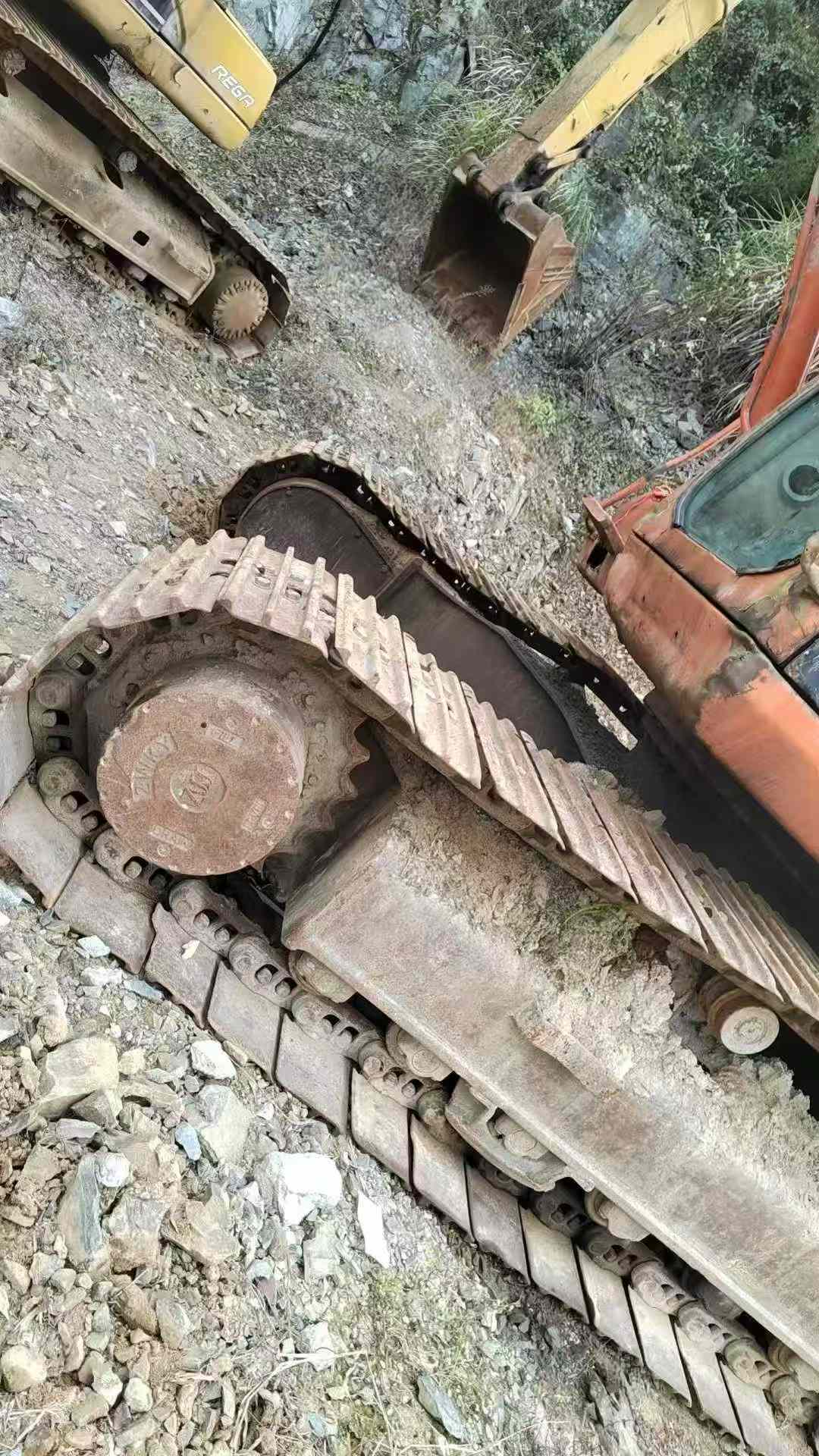 Used Doosan DH220-7 Excavator 2016 Model / 5