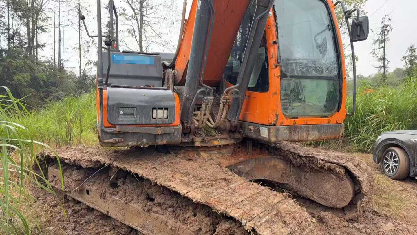 Used Doosan DX15 Excavator 2020 Model / 9