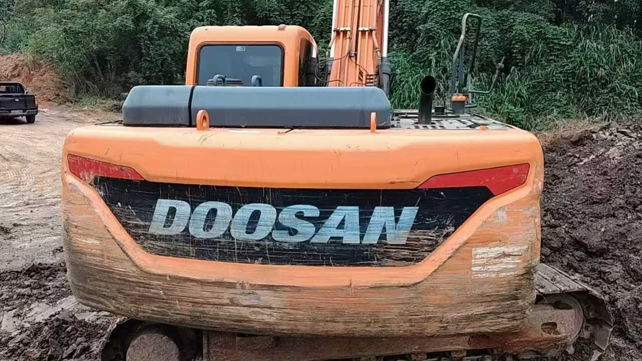 Used Doosan DX15 Excavator 2020 Model