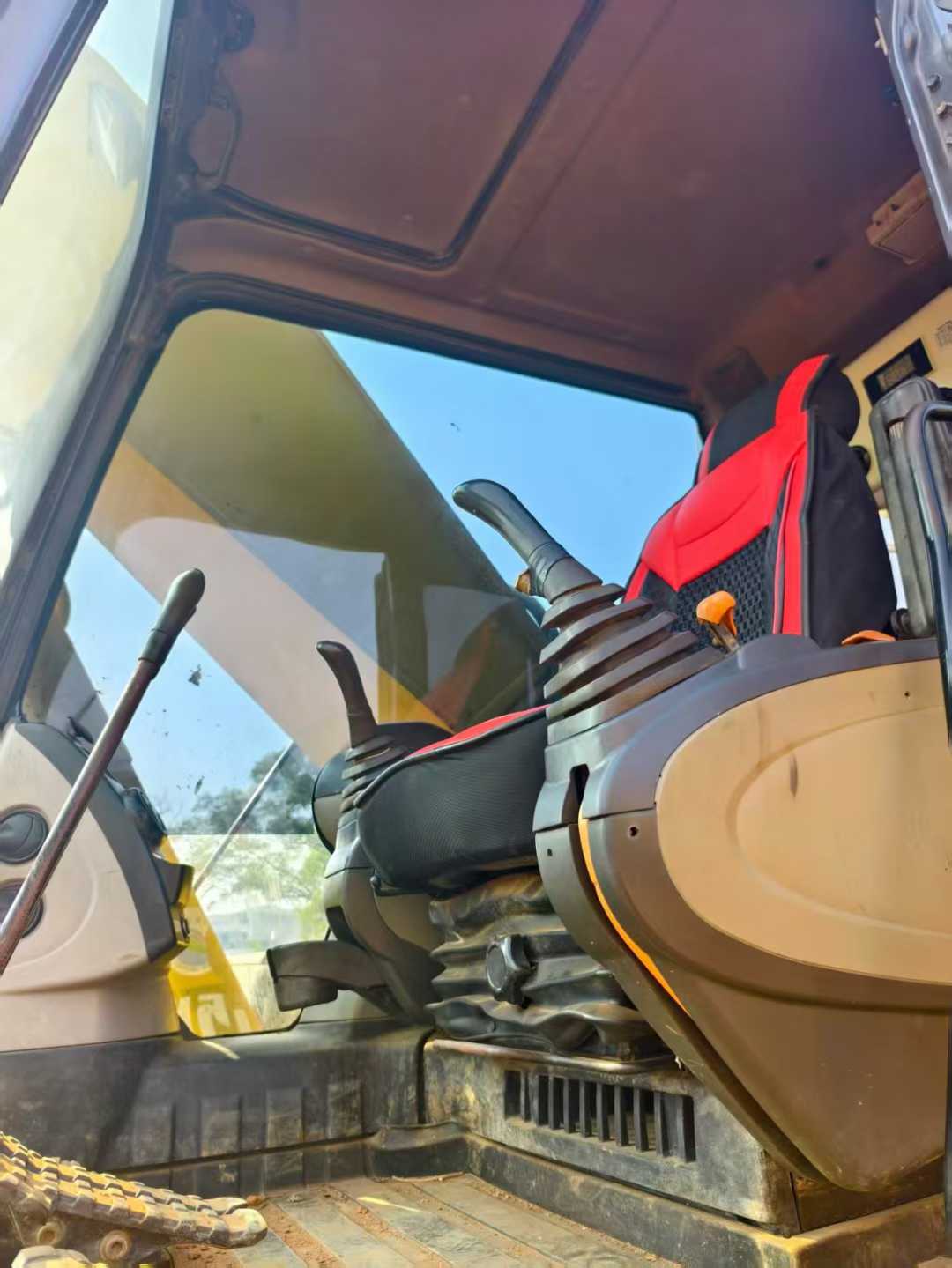 Used Sumitomo NS-35 Excavator 2016 Model / 8